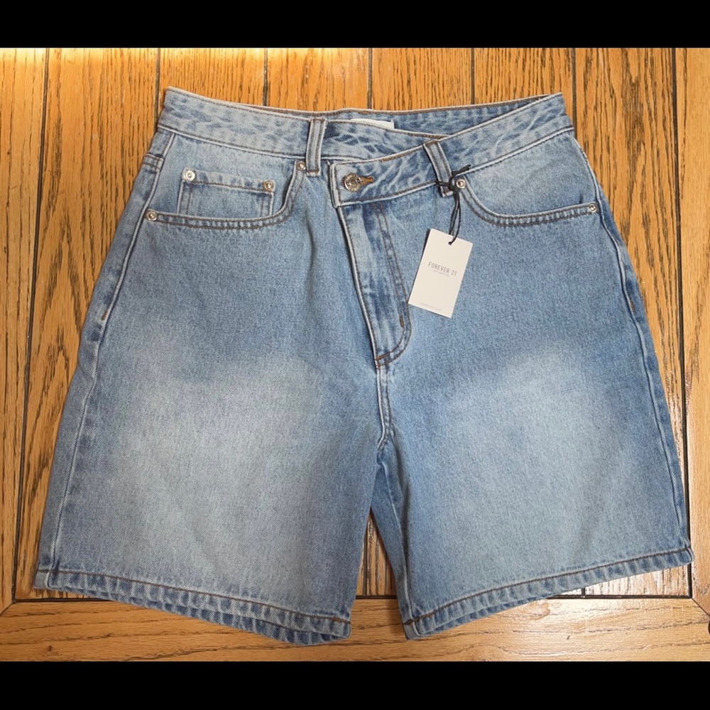 Brand new with tags criss cross denim Bermuda shorts
